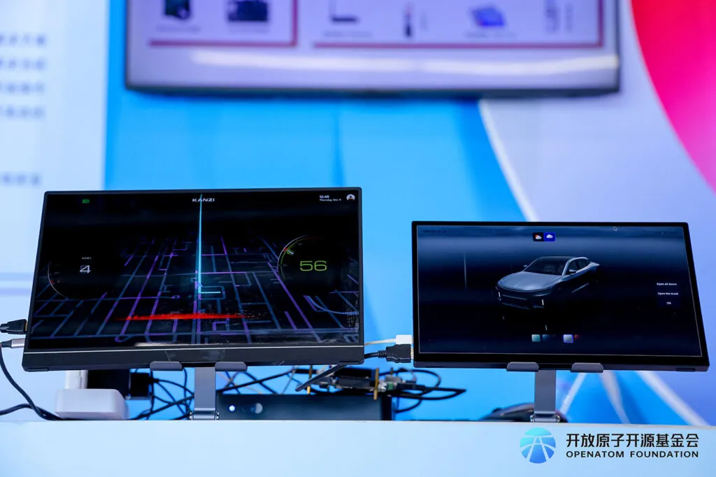 聚焦 AI 与开源融合,奥思维携开源鸿蒙智能座舱闪耀 2025 开放原子开发者大会 4 of 4